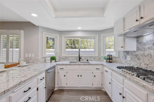 Detail Gallery Image 14 of 38 For 5682 Starwood Ct, Westlake Village,  CA 91362 - 3 Beds | 3 Baths