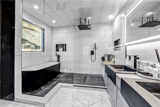 Detail Gallery Image 19 of 29 For 6672 Lakeridge Rd, Los Angeles,  CA 90068 - 3 Beds | 3 Baths