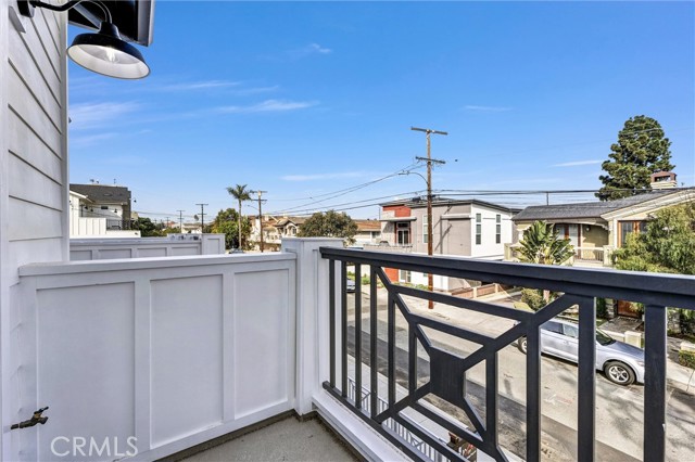 DINING AREA BALCONY