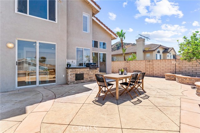 1443 Canyon Crest Drive, Corona CA: https://media.crmls.org/medias/a30e524d-2988-4570-b9fb-bb5b7bb4bb8e.jpg