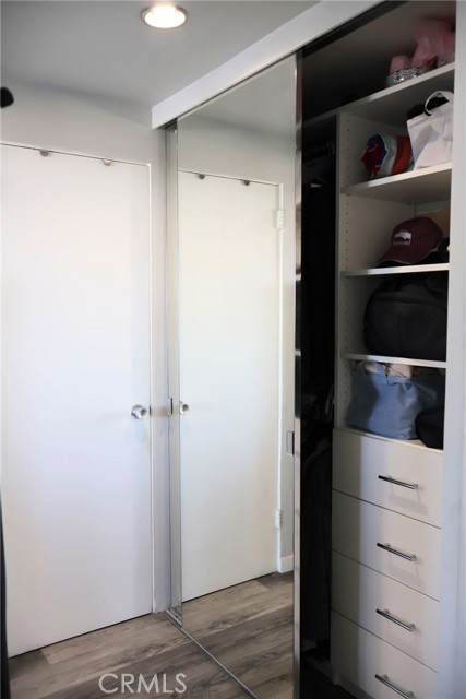 100 Atlantic Avenue, Long Beach CA: https://media.crmls.org/medias/a30e6af3-729b-4222-9623-3ebdbb257a6d.jpg