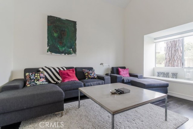 2114 Farrell Avenue, Redondo Beach, California 90278, 4 Bedrooms Bedrooms, ,1 BathroomBathrooms,Residential,Sold,Farrell,SB17057988