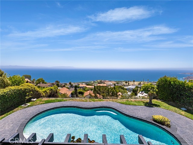 Detail Gallery Image 1 of 58 For 3504 Hightide Dr, Rancho Palos Verdes,  CA 90275 - 4 Beds | 3 Baths