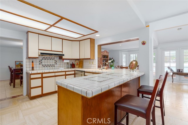 40 Club View Lane, Rolling Hills Estates, California 90274, 5 Bedrooms Bedrooms, ,3 BathroomsBathrooms,Residential,Sold,Club View,PW22062532