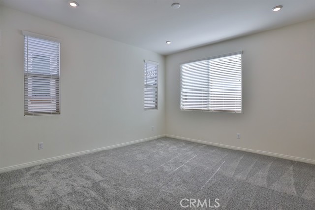 1957 S Hartford Place, San Bernardino CA: https://media.crmls.org/medias/a310629e-dbe0-4eeb-85f1-d2a1bd38d766.jpg