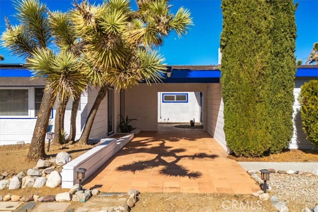 Detail Gallery Image 1 of 55 For 56886 Ivanhoe Dr, Yucca Valley,  CA 92284 - 2 Beds | 2/1 Baths