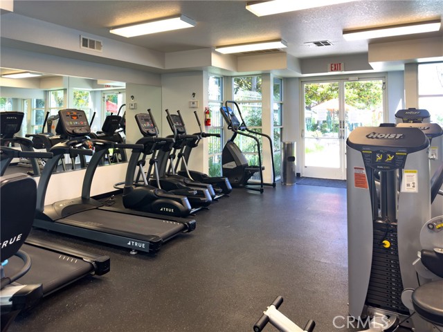 5 Elmbrook, Aliso Viejo CA: https://media.crmls.org/medias/a3121518-6f6d-4375-aaaa-7e91bb21a66f.jpg