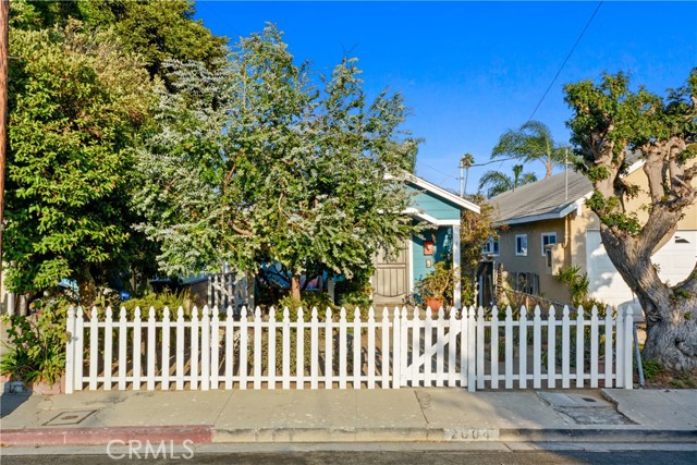 Detail Gallery Image 26 of 47 For 2604 S Kerckhoff Ave, San Pedro,  CA 90731 - 2 Beds | 2 Baths