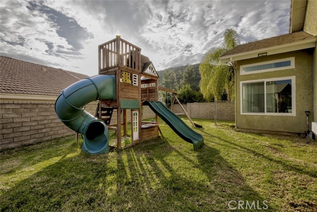 Detail Gallery Image 28 of 63 For 28030 Kenton, Saugus,  CA 91350 - 5 Beds | 3 Baths