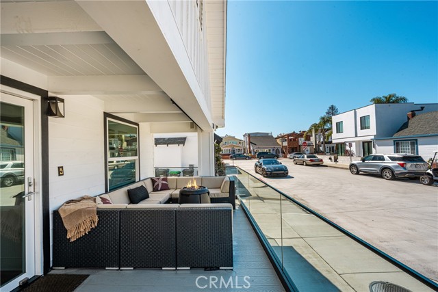 Detail Gallery Image 6 of 53 For 306 Alvarado Pl, Newport Beach,  CA 92661 - 3 Beds | 2 Baths