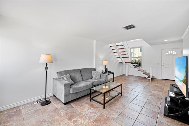Detail Gallery Image 6 of 36 For 9745 Port Royal Cir, Huntington Beach,  CA 92646 - 2 Beds | 1/1 Baths