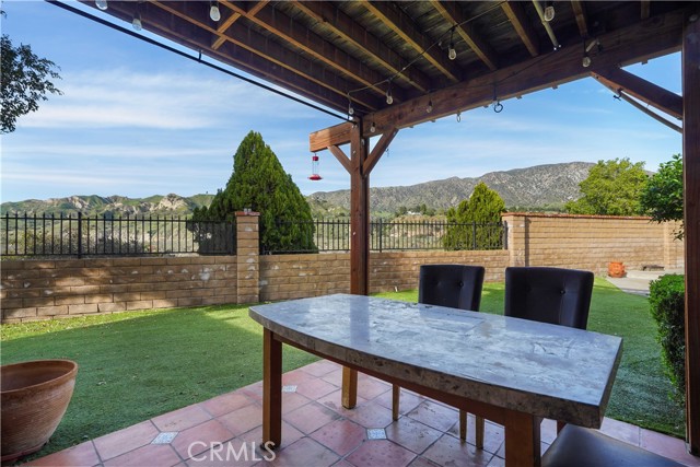 Detail Gallery Image 21 of 23 For 8545 Tujunga Valley, Sunland,  CA 91040 - 3 Beds | 3 Baths