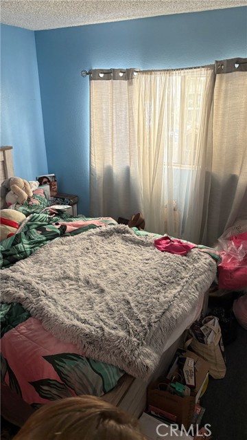 132 W 80th Street, Los Angeles CA: https://media.crmls.org/medias/a3150a0a-34db-4875-a414-15aba94919ed.jpg