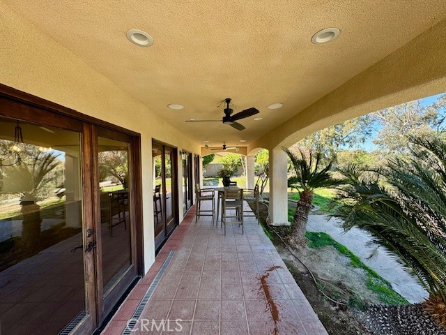 1415 Via Vallarta, Riverside CA: https://media.crmls.org/medias/a3156601-7ee7-42f1-9d19-eec5bbf9a4d4.jpg