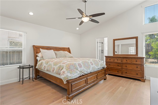 Detail Gallery Image 14 of 23 For 26816 Cold Springs St, Calabasas,  CA 91301 - 3 Beds | 3 Baths