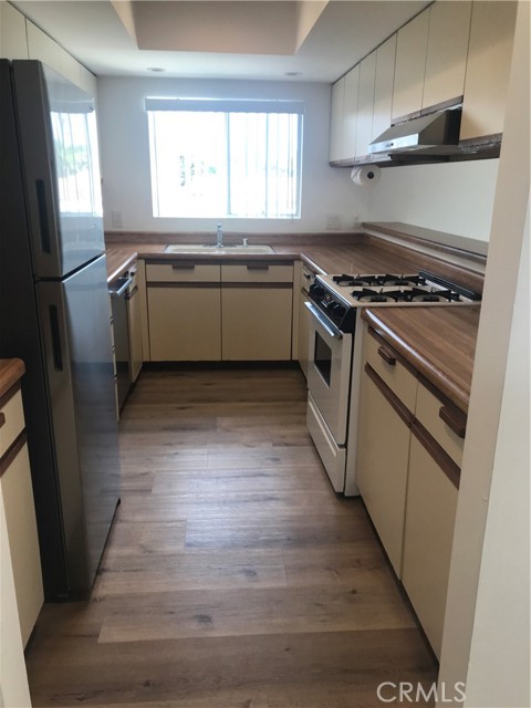 3222 Newton Street, Torrance CA: https://media.crmls.org/medias/a3157ba5-2b18-43f1-8078-011ac3d5bd29.jpg