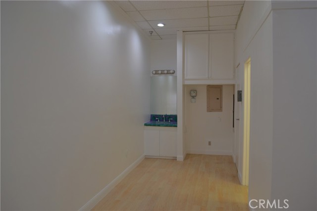 916 W Burbank Boulevard, Burbank, California 91506, ,Commercial Lease,For Rent,916 W Burbank Boulevard,CRSR25070336