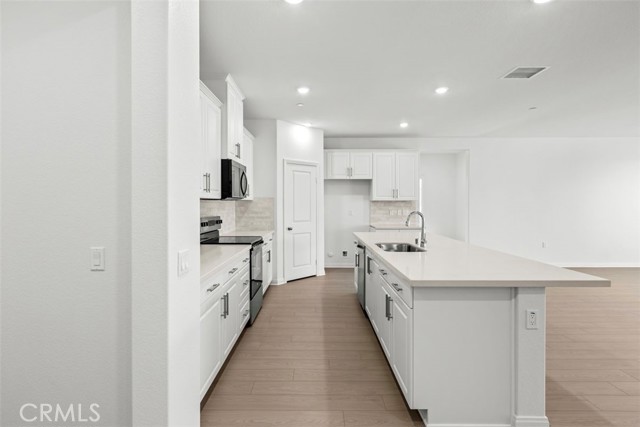 11707 Lasselle Street, Moreno Valley CA: https://media.crmls.org/medias/a3174f87-6449-417b-b076-5b9187bba9e2.jpg