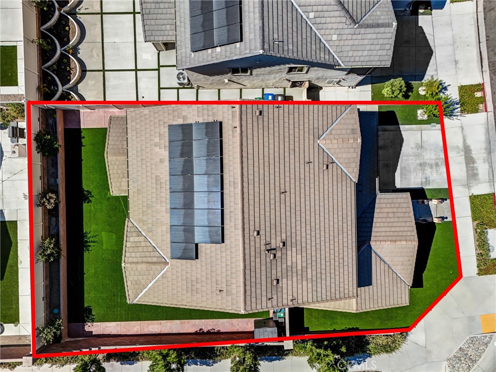 https://media.crmls.org/medias/a3175e84-75dd-4a1b-9b24-cee2ee923165.jpg?preset=X-Large