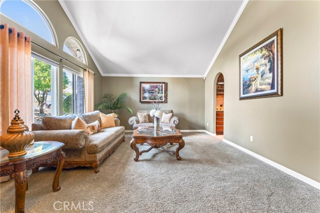 Detail Gallery Image 8 of 40 For 5737 Peridot, Rancho Cucamonga,  CA 91701 - 5 Beds | 2/1 Baths