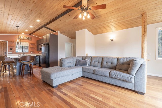 Detail Gallery Image 22 of 37 For 114 Winding, Big Bear City,  CA 92314 - 2 Beds | 1/1 Baths