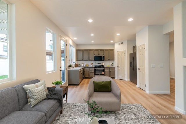 Detail Gallery Image 8 of 33 For 348 Camino De La Estrella, Perris,  CA 92571 - 5 Beds | 2/1 Baths