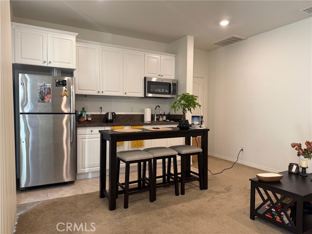 Detail Gallery Image 2 of 6 For 13285 Eaglebluff Ln, Corona,  CA 92880 - 1 Beds | 1 Baths