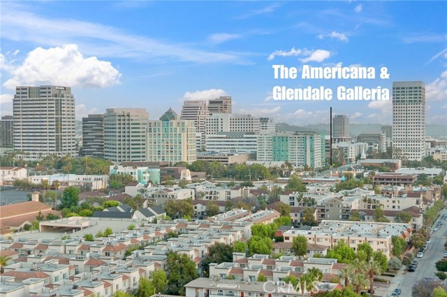 301 W Loraine Street, Glendale CA: https://media.crmls.org/medias/a31c4343-499e-4c31-a7a9-fcd83b83322f.jpg
