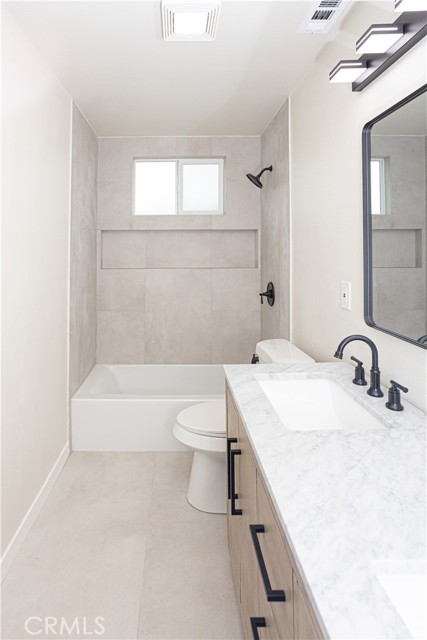 Detail Gallery Image 12 of 26 For 7877 Dundee Ave, Highland,  CA 92346 - 5 Beds | 2 Baths