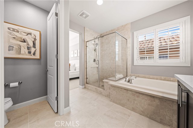 Detail Gallery Image 25 of 60 For 42 Castellana, Lake Forest,  CA 92630 - 4 Beds | 3 Baths