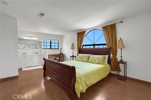 Detail Gallery Image 26 of 33 For 2524 Ivan Hill Terrace, Silver Lake Los Angeles,  CA 90039 - 3 Beds | 2/1 Baths