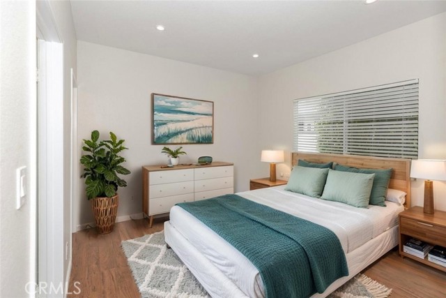 620 N 6th Street, Burbank CA: https://media.crmls.org/medias/a31dbae0-5a09-4cc6-b9f6-5ac30a4f4896.jpg