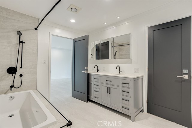 11354 Sunshine Terrace, Studio City CA: https://media.crmls.org/medias/a31e6dac-ef89-45c6-b3c5-7b84766e3c25.jpg