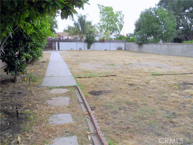 3071 N Crescent Avenue, San Bernardino CA: https://media.crmls.org/medias/a31e740b-b4c9-45b3-83e3-01ba43124f94.jpg