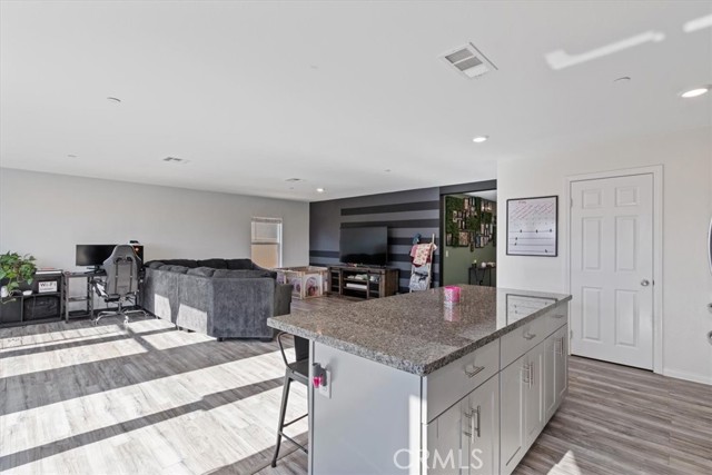 Detail Gallery Image 7 of 25 For 44539 Freer Way, Lancaster,  CA 93536 - 3 Beds | 2 Baths