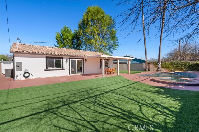 23800 Mobile St, West Hills CA: https://media.crmls.org/medias/a31f6d85-c10b-401f-b28c-947cfa19c342.jpg