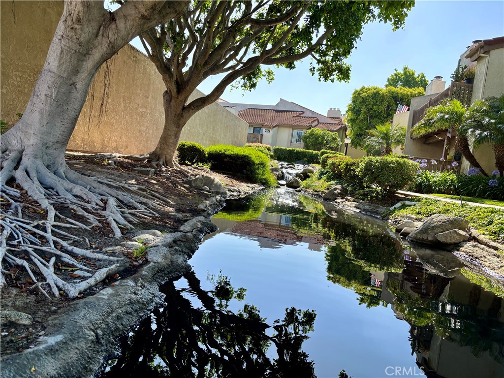 https://media.crmls.org/medias/a3207bf9-0be1-4dbe-bc60-a095228c4ed1.jpg?preset=X-Large