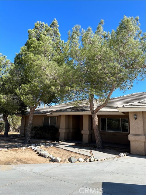 12033 Locust Lane, Apple Valley, California 92308, ,Commercial Sale,For Sale,12033 Locust Lane,CRHD23219039