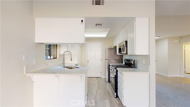 Detail Gallery Image 6 of 22 For 1461 Congress Way, San Jacinto,  CA 92583 - 2 Beds | 2 Baths