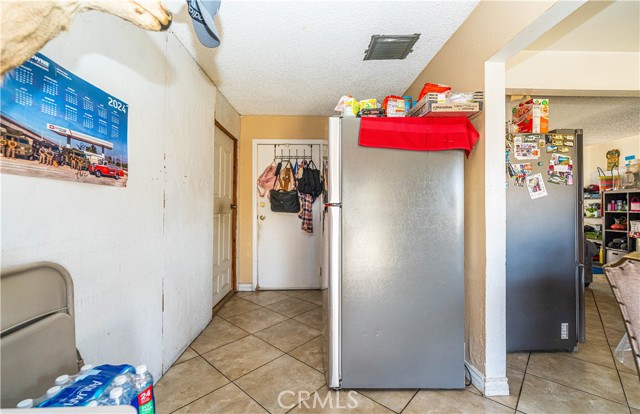 Detail Gallery Image 17 of 41 For 20950 Cajalco Rd, Perris,  CA 92570 - 3 Beds | 2 Baths