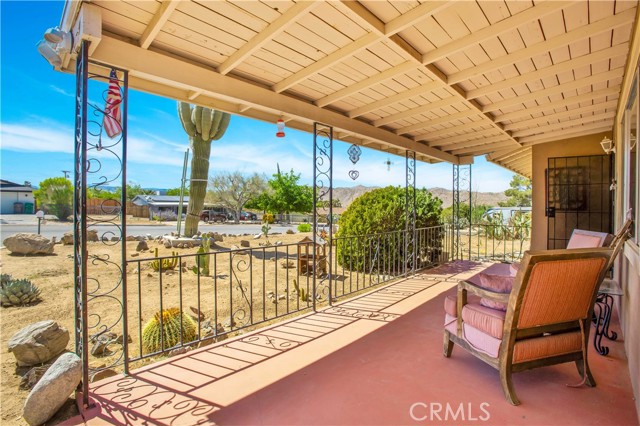 Detail Gallery Image 6 of 35 For 7565 Condalia Ave, Yucca Valley,  CA 92284 - 2 Beds | 1 Baths