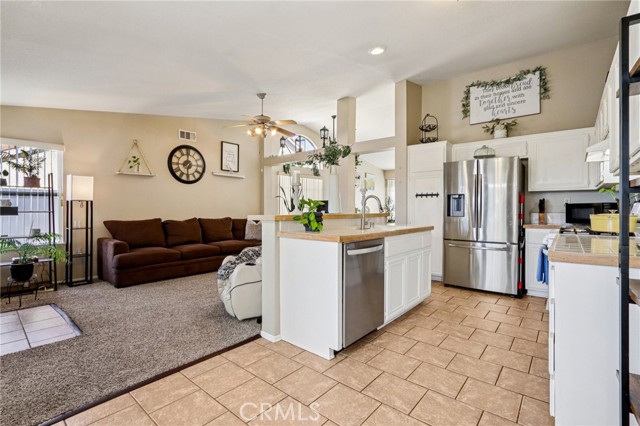 Detail Gallery Image 8 of 26 For 873 Wetherly St, Hemet,  CA 92545 - 3 Beds | 2 Baths