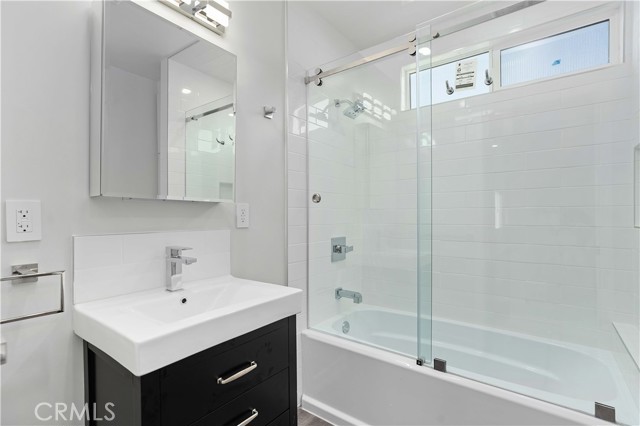 Detail Gallery Image 10 of 31 For 8154 Vanscoy Ave, North Hollywood,  CA 91605 - 3 Beds | 2 Baths