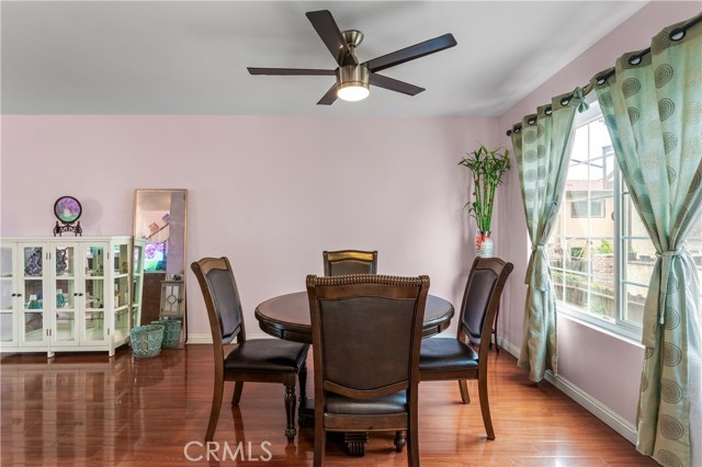Detail Gallery Image 14 of 45 For 119 N Alhambra Ave #D,  Monterey Park,  CA 91755 - 3 Beds | 3 Baths