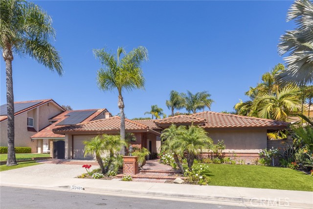 Detail Gallery Image 2 of 62 For 22481 Almaden, Mission Viejo,  CA 92691 - 4 Beds | 2/1 Baths