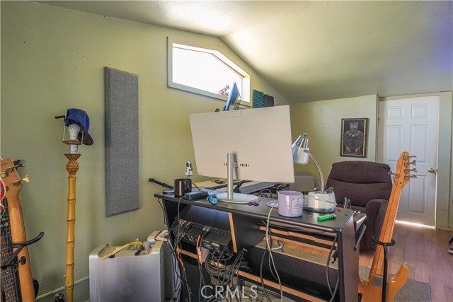 14415 Erie, Apple Valley CA: https://media.crmls.org/medias/a323976e-d272-441d-b01a-3ac9175cb0ef.jpg