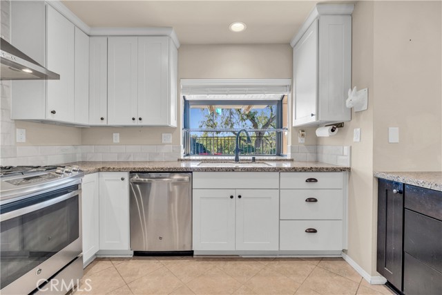 Detail Gallery Image 6 of 43 For 21390 via Del Parque, Yorba Linda,  CA 92887 - 4 Beds | 3 Baths