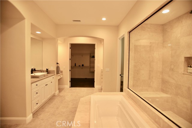 Detail Gallery Image 23 of 42 For 41907 Arbor Glen Dr., Temecula,  CA 92592 - 5 Beds | 4/1 Baths