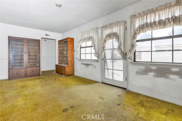 2106 E Cortez E Street, West Covina CA: https://media.crmls.org/medias/a3255a27-e509-4f17-a530-c6d62d00d564.jpg