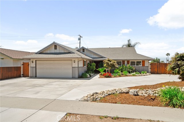 Detail Gallery Image 1 of 32 For 8631 Holly St, Rancho Cucamonga,  CA 91701 - 3 Beds | 2 Baths